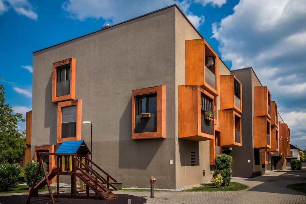 Ljubljanica Apartment Ljubljana Bagian luar foto